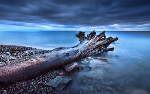 Beach night abstract sculpture award free wallpaper for desktop - medium preview image