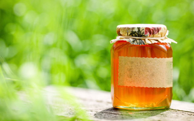 Honey jar outdoor wooden table #2 free wallpaper for desktop - medium preview image