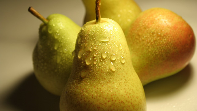 Three pears water droplets white free wallpaper for desktop - medium preview image