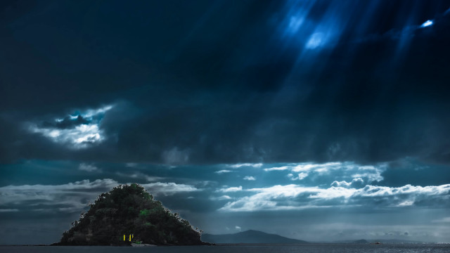 Small island cloudy sky light free wallpaper for desktop - medium preview image