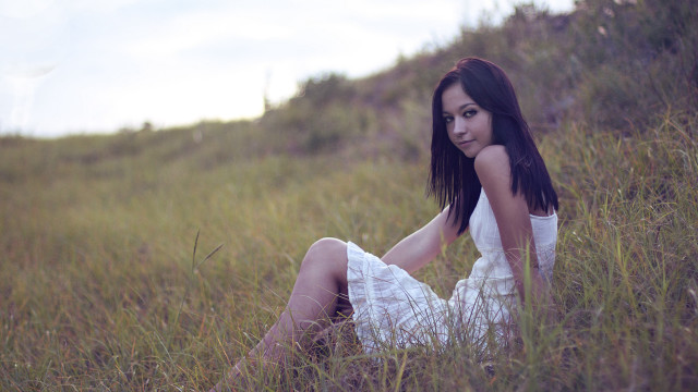 White dress woman field grass free wallpaper for desktop - medium preview image