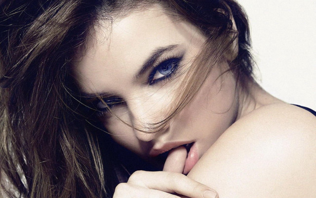 Blue eyes black shirt seductive free wallpaper for desktop - medium preview image