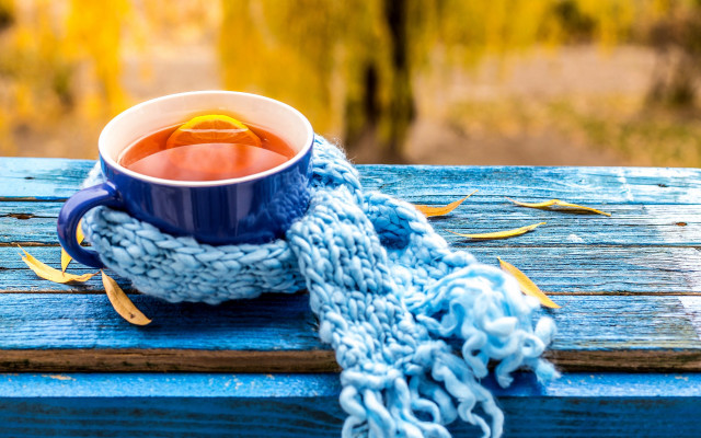 Tea scarf outdoor sunset blurry free wallpaper for desktop - medium preview image