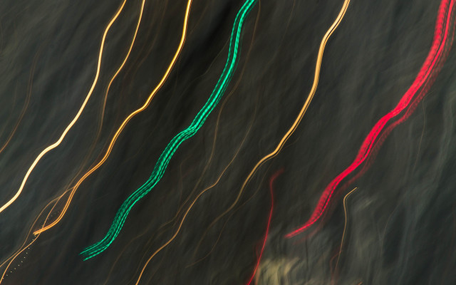Blurry streetlight green red abstract free wallpaper for desktop - medium preview image