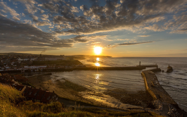 Sunset beach pier houses water free wallpaper for desktop - medium preview image