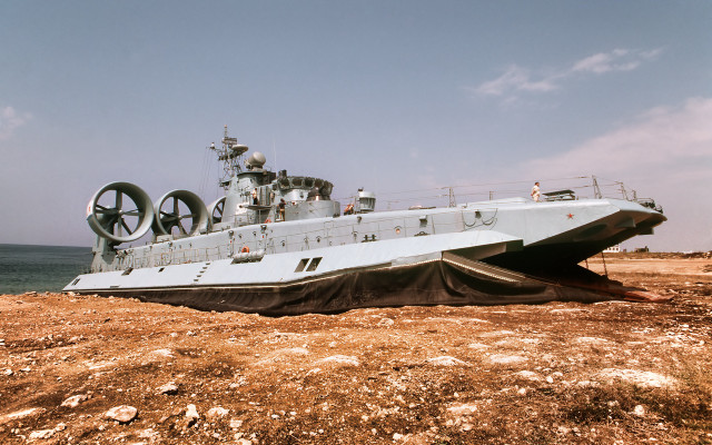 Large boat beach ocean sky free wallpaper for desktop - medium preview image