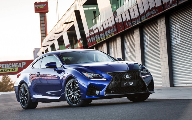 Blue sports car building road free wallpaper for desktop - medium preview image