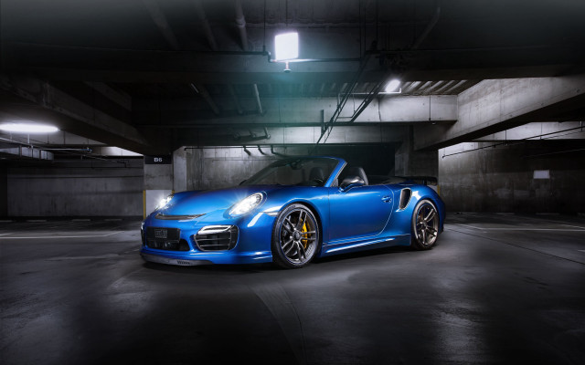 Blue porsche sports car parking free wallpaper for desktop - medium preview image