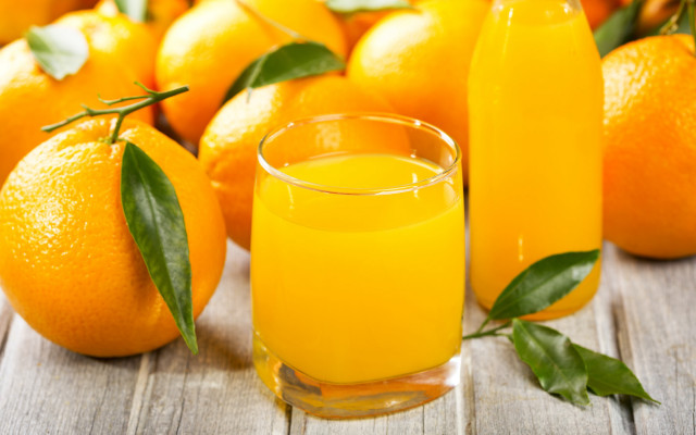 Orange juice glass oranges leaves free wallpaper for desktop - medium preview image