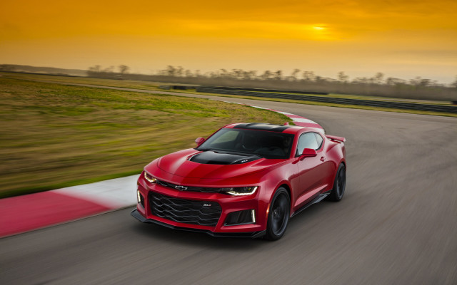Red chevrolet camaro sunset race free wallpaper for desktop - medium preview image