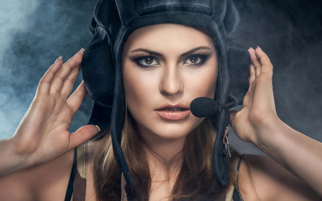 Woman black hat microphone portrait free wallpaper for desktop - medium preview image