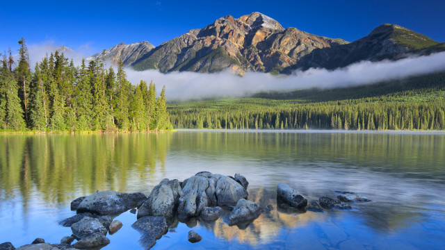 Mountain range reflection lake trees #14 free wallpaper for desktop - medium preview image