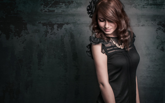 Woman black dress portrait fashion free wallpaper for desktop - medium preview image