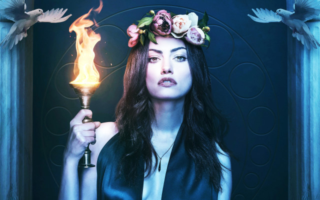 Woman torch flower crown flame free wallpaper for desktop - medium preview image