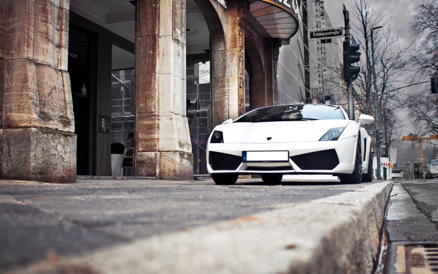 White sports car building street #2 free wallpaper for desktop - medium preview image