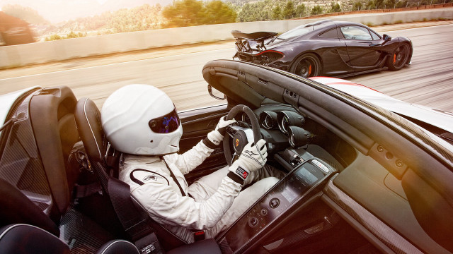 Car pilot helmet futurism cinematic free wallpaper for desktop - medium preview image