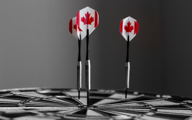 Darts canadian flag blood target free wallpaper for desktop - medium preview image