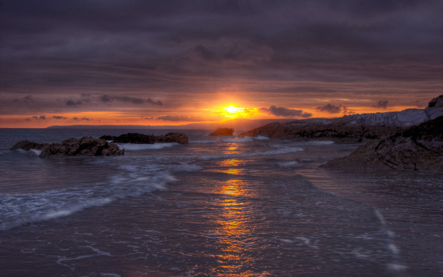 Sunset ocean waves rock formation free wallpaper for desktop - medium preview image