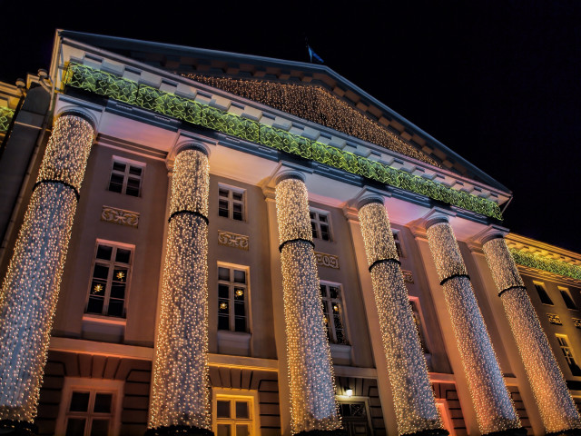 Building columns lights nighttime clock free wallpaper for desktop - medium preview image