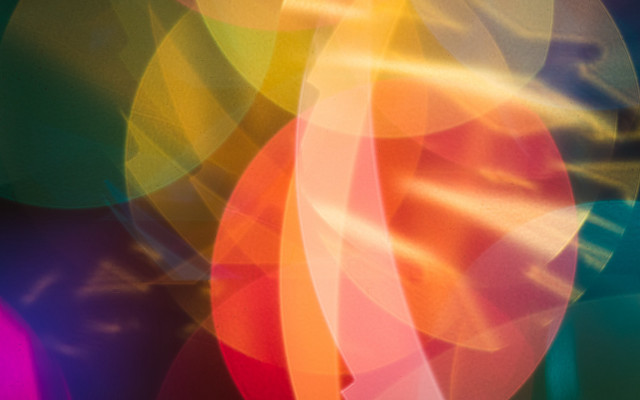 Blurry colorful object circles lines free wallpaper for desktop - medium preview image