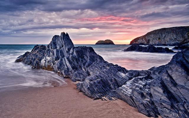 Rocky beach sunset water formation free wallpaper for desktop - medium preview image