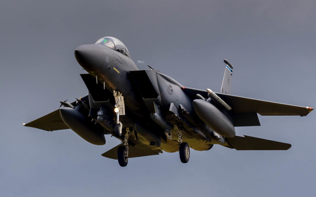 Fighter jet cloudy sky landing #10 free wallpaper for desktop - medium preview image