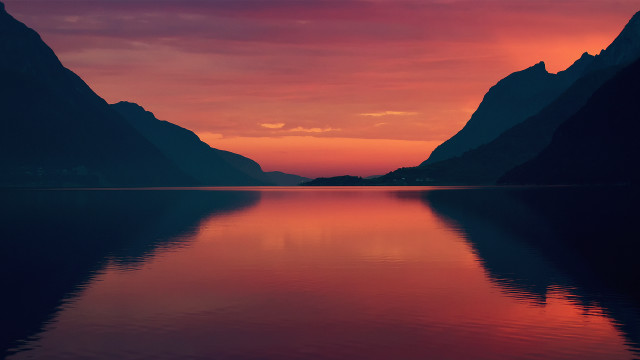 Sunset mountain range red sky #8 free wallpaper for desktop - medium preview image