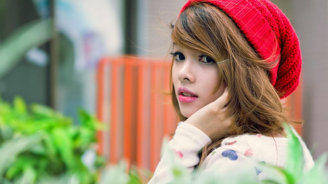 Woman redhat glasses sweater beanie free wallpaper for desktop - medium preview image
