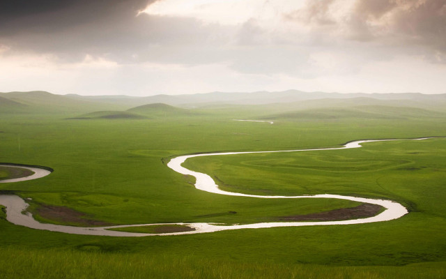 Lush green valley river cloudy free wallpaper for desktop - medium preview image