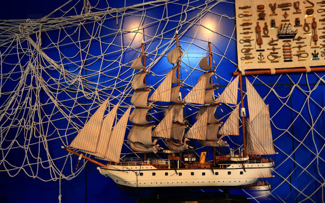 Model ship museum blue net free wallpaper for desktop - medium preview image
