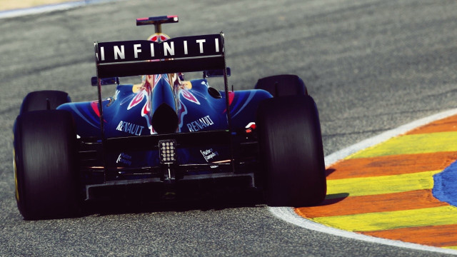 Red bull racing car number free wallpaper for desktop - medium preview image