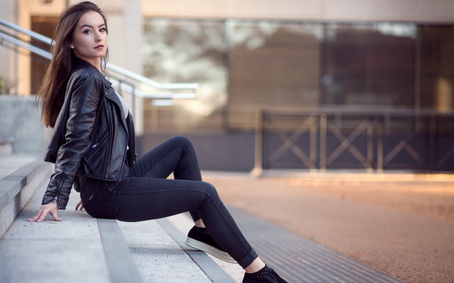 Woman leather jacket jeans portrait free wallpaper for desktop - medium preview image