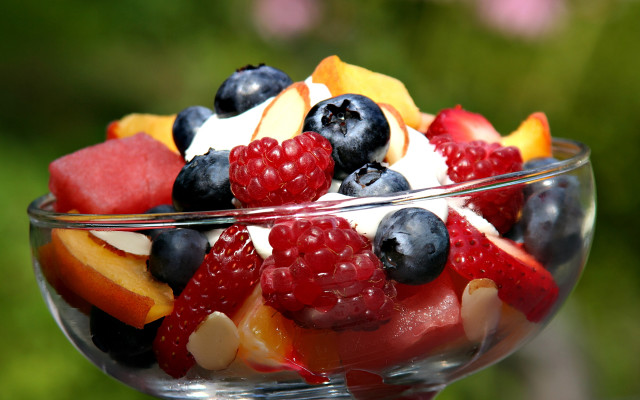 Fruit salad yogurt berries green free wallpaper for desktop - medium preview image