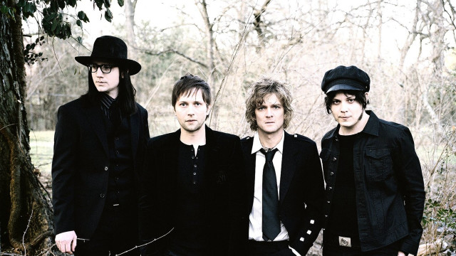 Men forest black hat group free wallpaper for desktop - medium preview image