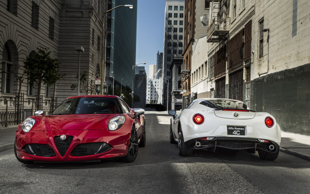 Alfa coupes city street sunny free wallpaper for desktop - medium preview image