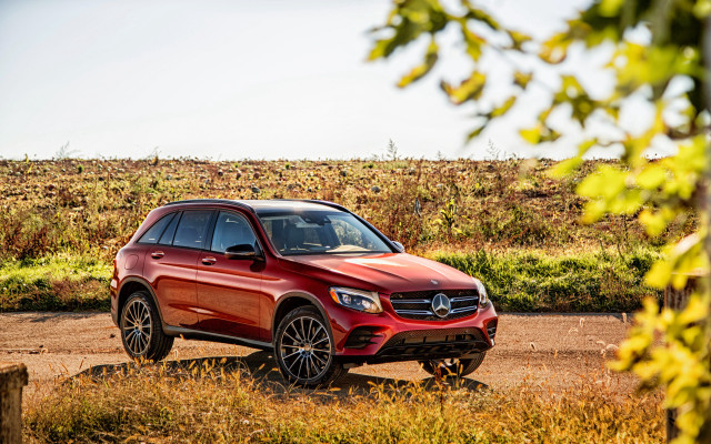 Red mercedes suv dirt road free wallpaper for desktop - medium preview image