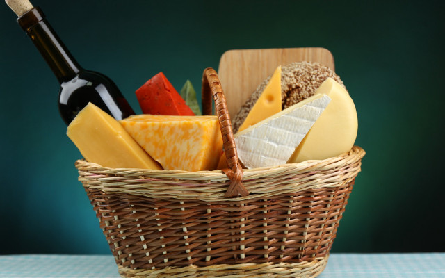 Basket cheese wine table green free wallpaper for desktop - medium preview image