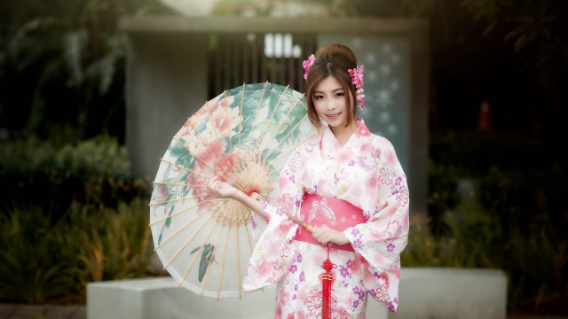 Woman kimono fan smiling outdoor free wallpaper for desktop - medium preview image