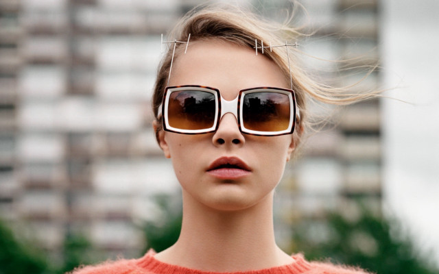 Woman sunglasses sweater building tree free wallpaper for desktop - medium preview image