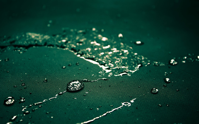 Green water drops rain underwater free wallpaper for desktop - medium preview image
