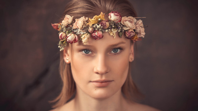 Woman flowercrown serious portrait photorealistic free wallpaper for desktop - medium preview image