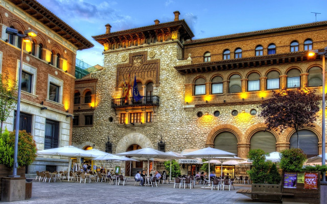 Night outside architecture bridge cityscape free wallpaper for desktop - medium preview image