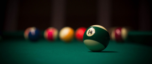 Pool table four ball bokeh free wallpaper for desktop - medium preview image