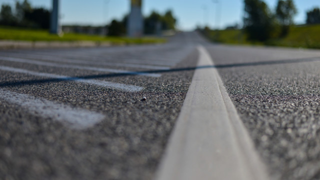 Street tree blue sky blurry free wallpaper for desktop - medium preview image