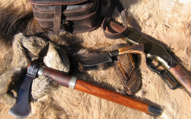 Hunting knives gun fur floor free wallpaper for desktop - medium preview image