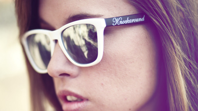 Dorothy lockwood sunglasses kitsch kodachrome free wallpaper for desktop - medium preview image