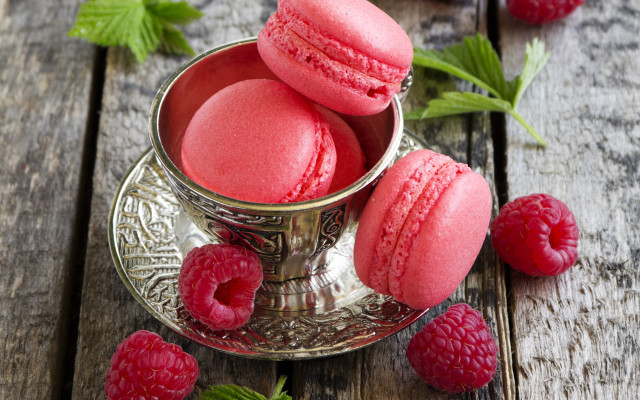 Raspberry macarons plant mint flowers free wallpaper for desktop - medium preview image