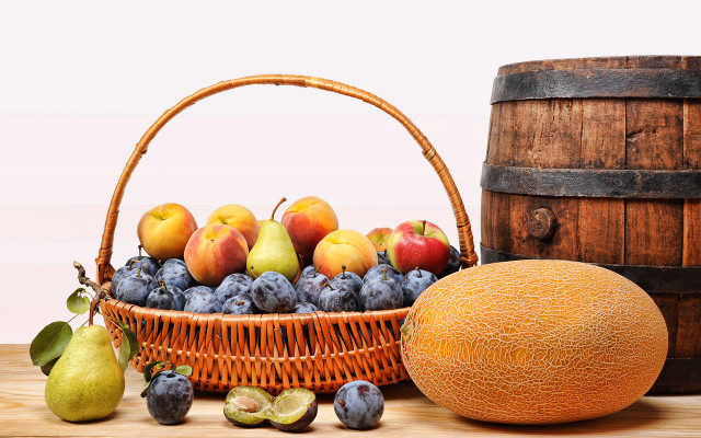 Basket fruit wine pear orange free wallpaper for desktop - medium preview image