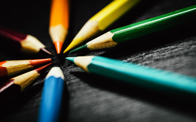 Colored pencils circle black surface free wallpaper for desktop - medium preview image