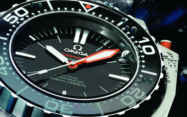 Watch black red face red free wallpaper for desktop - medium preview image